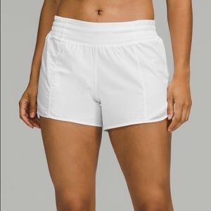 Lululemon Hotty Hot Low-Rise Lined Short 4”